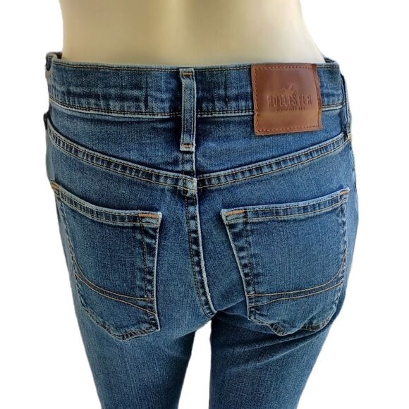 599332....Hollister Straight leg Jeans Size  W26 L30, 9"Rise - Picture 4 of 6
